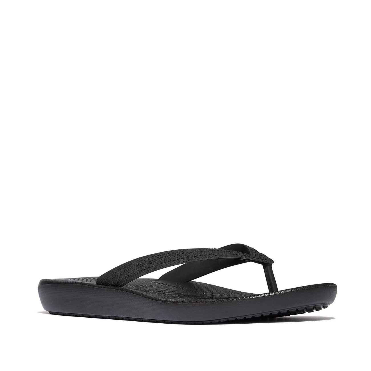 FitFlop Iqushion Mens Textured-Strap Flip-Flops 1 FitFlop Iqushion Mens Textured-Strap Flip-Flops