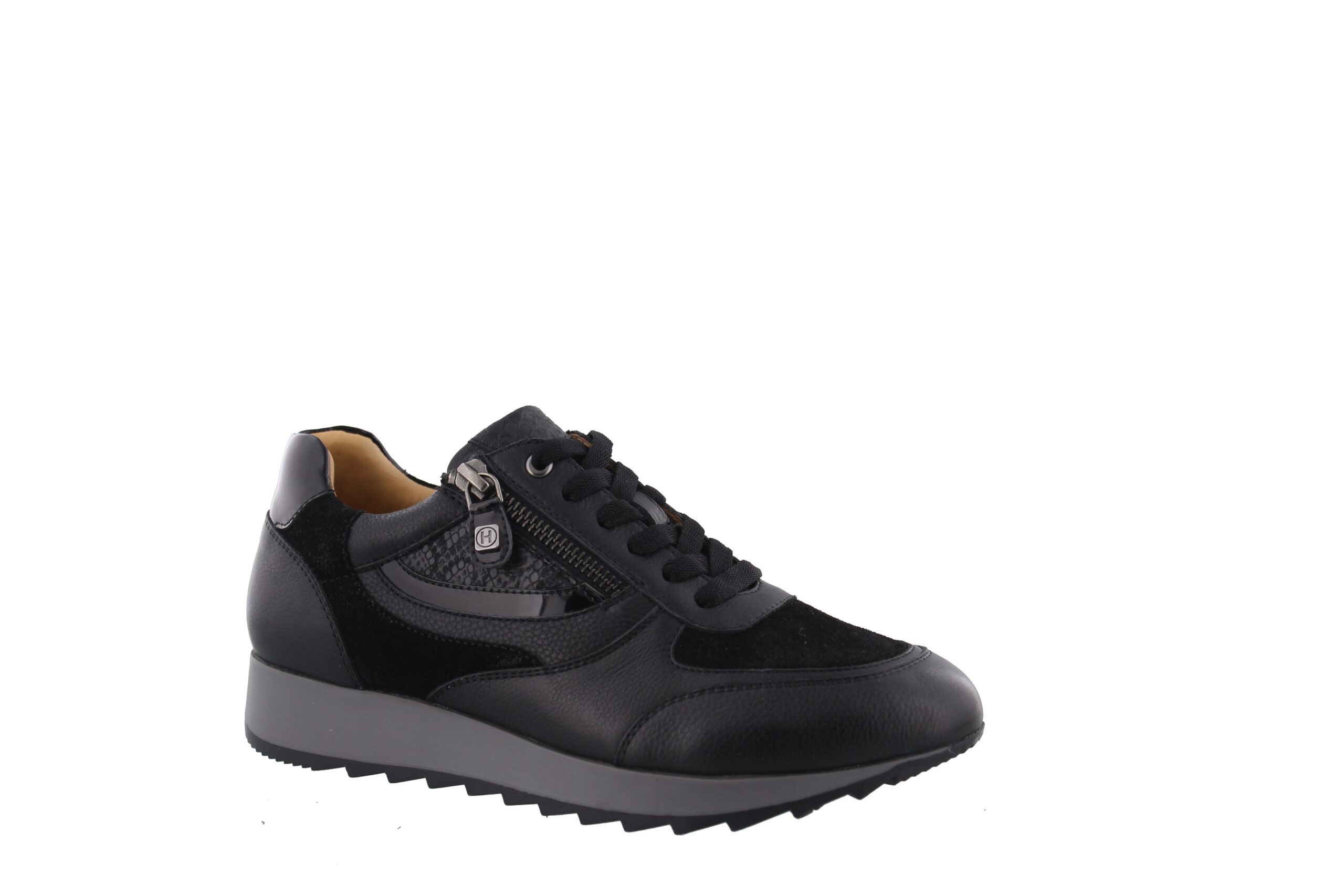 Helioform Sneaker 1 Helioform Sneaker