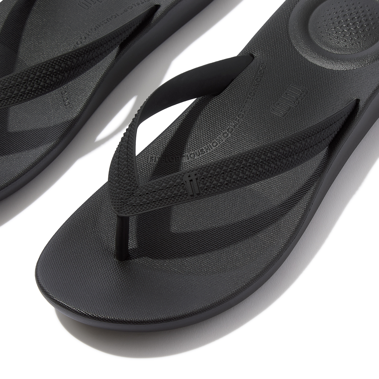 FitFlop Iqushion Mens Textured-Strap Flip-Flops 3 FitFlop Iqushion Mens Textured-Strap Flip-Flops - Afbeelding 3